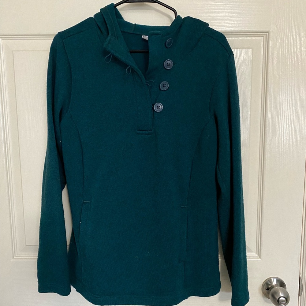 Women’s Columbia pullover, size large